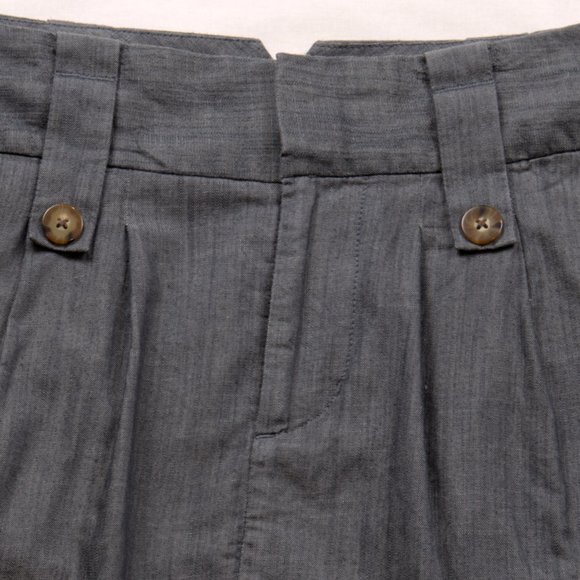 Banana Republic Grey Mini Skirt with Brown Buttons - Picture 3 of 6